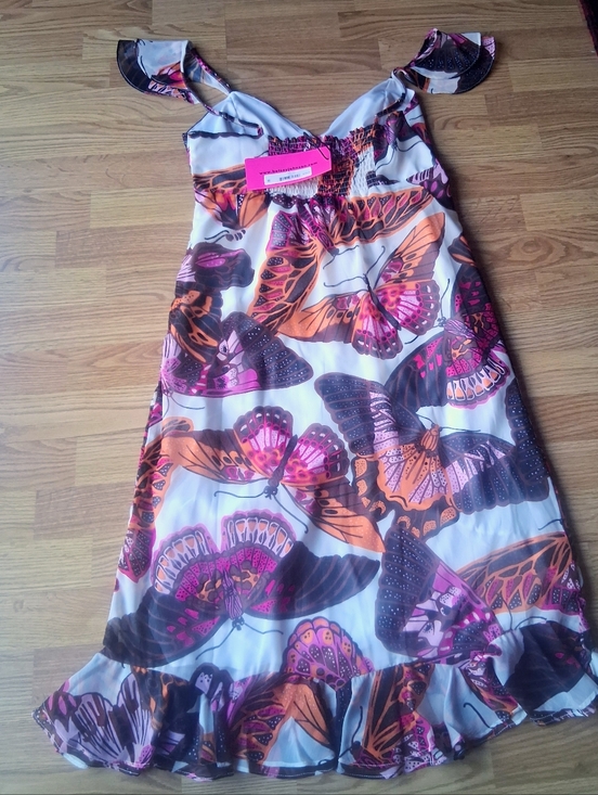 Betsy Johnson, NWT Ladies Dress Midi Style, Sun Dress, Sz Med ,MSRP $109. - Picture 2 of 7